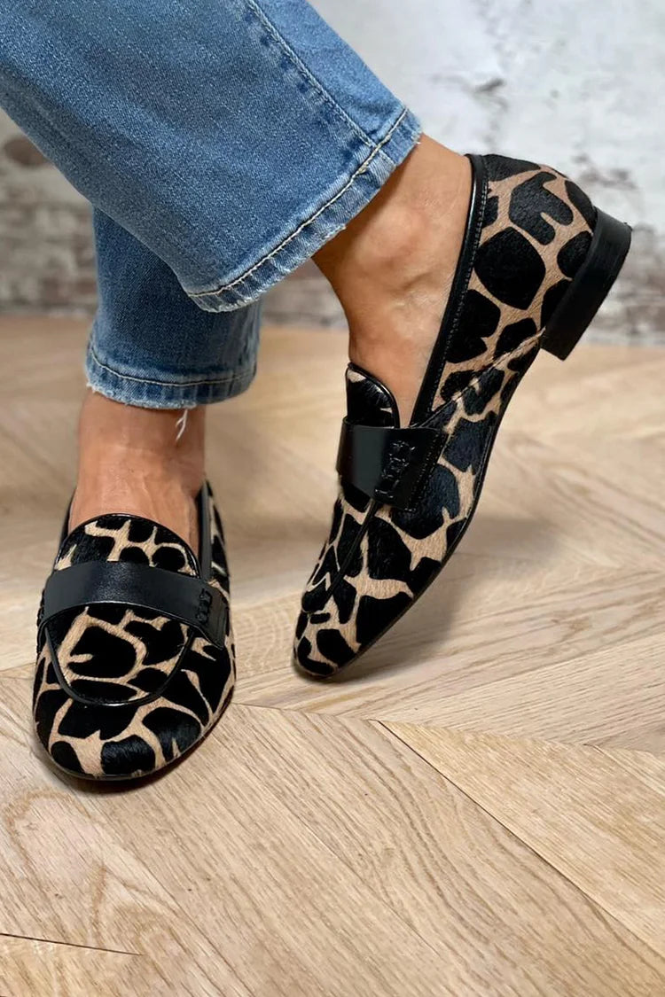 Laura | Animal Print Loafer with Elegant Detail